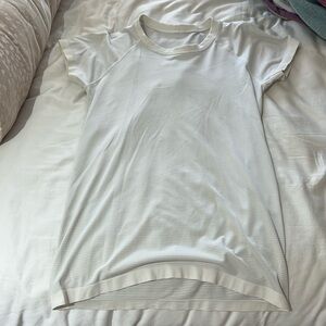 Lululemon swiftly tech